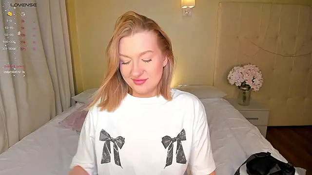 Emma  Leee online show from 24, 2, 2025