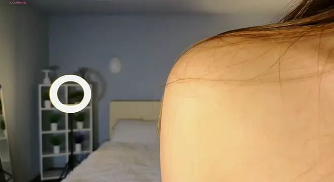 Snapshot of aryamirelle chatting on 8, 12, 2024 aryamirelle online show from 8, 12, 2024