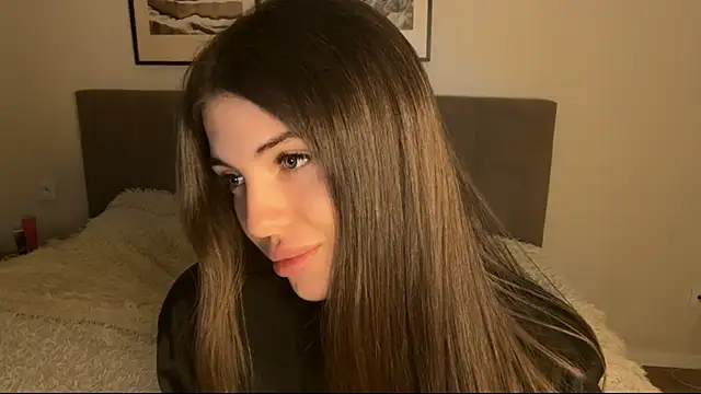 Snapshot of aryamirelle chatting on 31, 10, 2025 aryamirelle online show from 31, 10, 2025