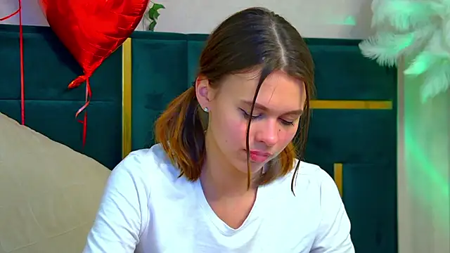 PollyLanders online show from 11, 2, 2025