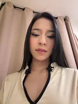 Snapshot of Sarah_cam06 chatting on 29, 4, 2026 Sarah cam06 online show from 29, 4, 2026