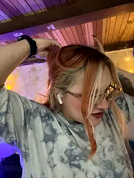 SophiaWeestt99 online show from 26, 11, 2025