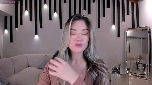 Snapshot of RebeccaHudson chatting on 31, 1, 2025 RebeccaHudson online show from 31, 1, 2025