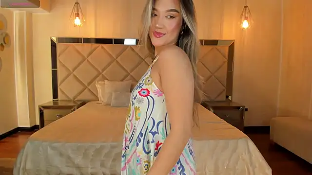 Snapshot of RebeccaHudson chatting on 13, 2, 2025 RebeccaHudson online show from 13, 2, 2025