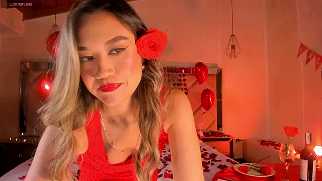 Snapshot of RebeccaHudson chatting on 15, 2, 2025 RebeccaHudson online show from 15, 2, 2025