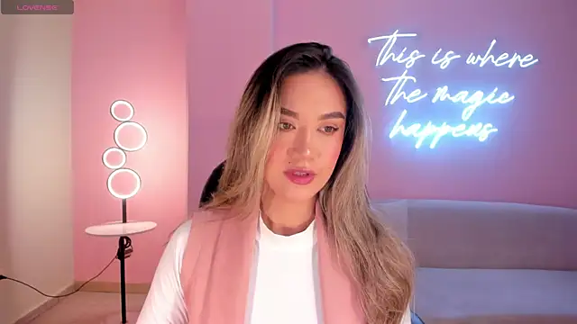 Snapshot of RebeccaHudson chatting on 13, 3, 2025 RebeccaHudson online show from 13, 3, 2025