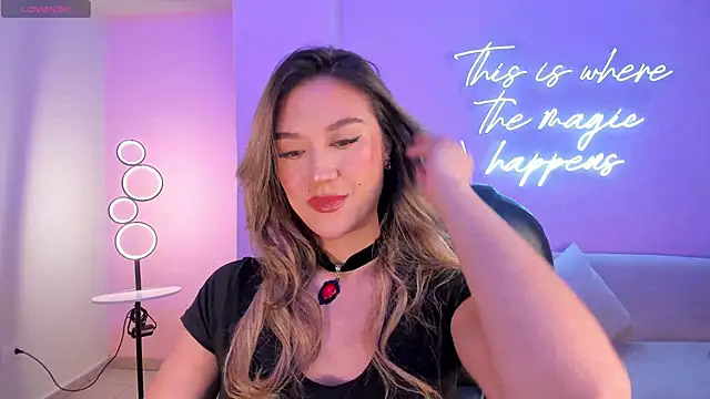 Snapshot of RebeccaHudson chatting on 25, 10, 2025 RebeccaHudson online show from 25, 10, 2025