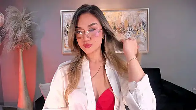 Snapshot of RebeccaHudson chatting on 20, 11, 2025 RebeccaHudson online show from 20, 11, 2025