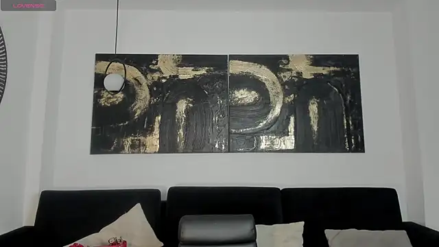 RebeccaHudson online show from 15, 2, 2026