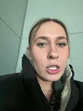 Snapshot of M1ssyk1ssy chatting on 14, 1, 2025 M1ssyk1ssy online show from 14, 1, 2025