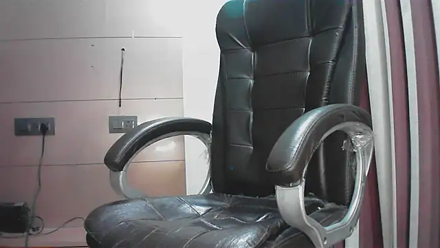 collage hoty online show from 25, 11, 2025