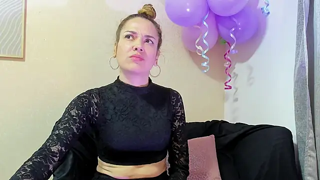 camilawm19 online show from 20, 3, 2025