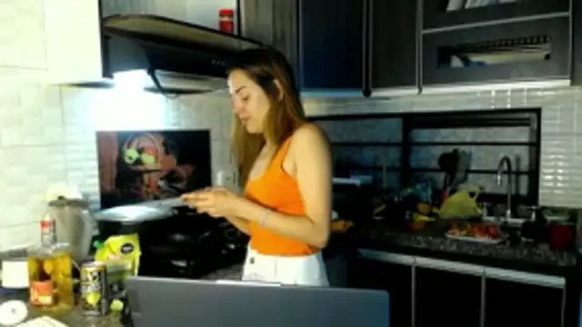 Snapshot of camilawm19 chatting on 12, 4, 2026 camilawm19 online show from 12, 4, 2026