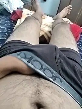 Snapshot of luckylads0037 chatting on 28, 2, 2025 luckylads0037 online show from 28, 2, 2025