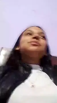 Snapshot of emma_ambar chatting on 11, 1, 2025 emma ambar online show from 11, 1, 2025