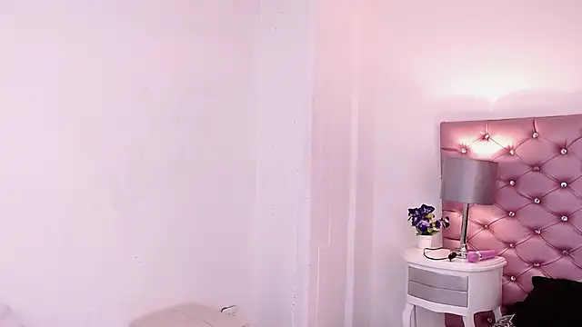 Snapshot of Angie99_gh chatting on 27, 2, 2025 Angie99 gh online show from 27, 2, 2025