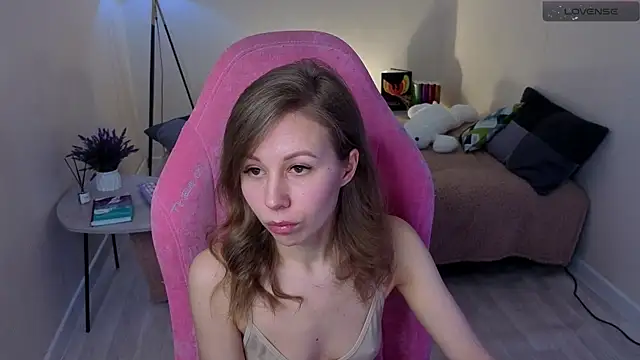 Lill Mary online show from 28, 2, 2025