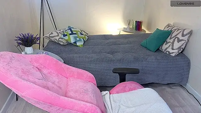 Lill Mary online show from 23, 3, 2025