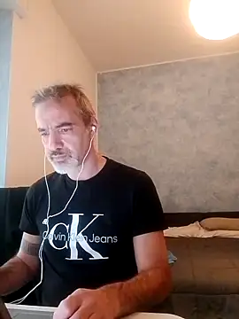 Snapshot of Marcolino183 chatting on 19, 12, 2024 Marcolino183 online show from 19, 12, 2024