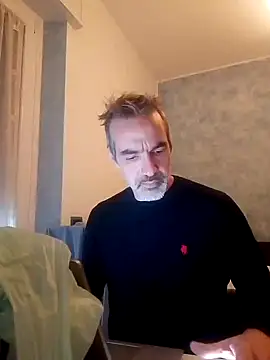 Snapshot of Marcolino183 chatting on 8, 1, 2025 Marcolino183 online show from 8, 1, 2025