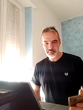 Snapshot of Marcolino183 chatting on 5, 2, 2025 Marcolino183 online show from 5, 2, 2025