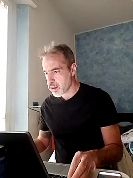 Snapshot of Marcolino183 chatting on 11, 2, 2025 Marcolino183 online show from 11, 2, 2025