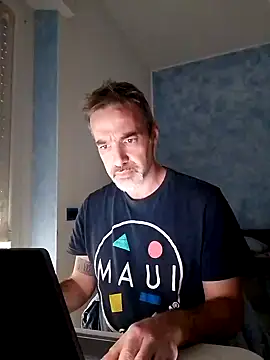 Snapshot of Marcolino183 chatting on 10, 3, 2025 Marcolino183 online show from 10, 3, 2025