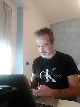 Snapshot of Marcolino183 chatting on 13, 3, 2025 Marcolino183 online show from 13, 3, 2025