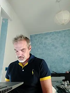 Snapshot of Marcolino183 chatting on 16, 9, 2025 Marcolino183 online show from 16, 9, 2025