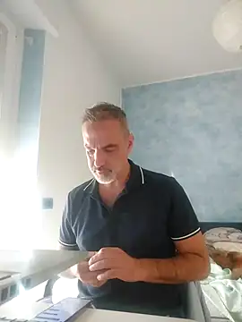 Snapshot of Marcolino183 chatting on 7, 10, 2025 Marcolino183 online show from 7, 10, 2025