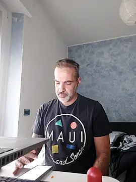 Snapshot of Marcolino183 chatting on 20, 10, 2025 Marcolino183 online show from 20, 10, 2025