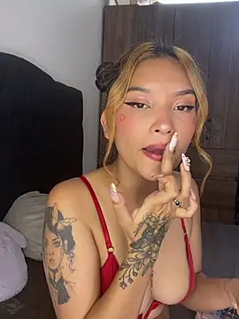 Snapshot of baby_lizy chatting on 5, 2, 2025 baby lizy online show from 5, 2, 2025