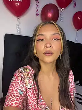 Snapshot of baby_lizy chatting on 14, 2, 2025 baby lizy online show from 14, 2, 2025