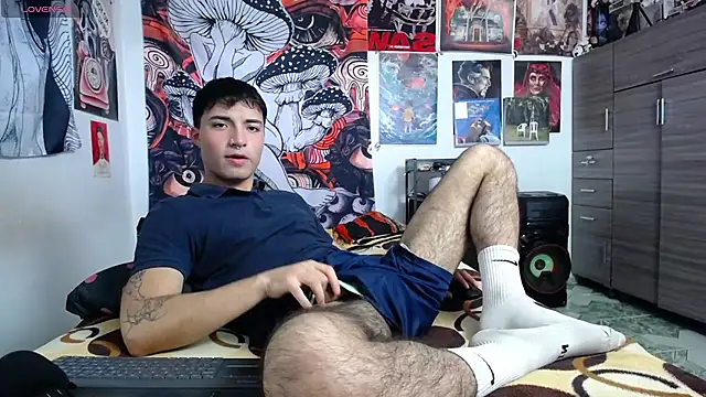 Snapshot of dylan_fun18 chatting on 19, 4, 2026 dylan fun18 online show from 19, 4, 2026