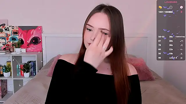 LittleKiitten online show from 5, 4, 2026