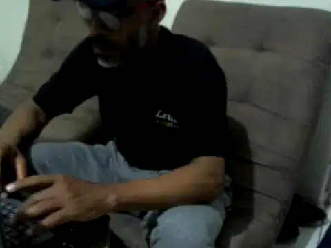 Snapshot of yourprivateproperty chatting on 20, 12, 2024 yourprivateproperty online show from 20, 12, 2024