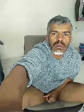 Snapshot of yourprivateproperty chatting on 18, 9, 2025 yourprivateproperty online show from 18, 9, 2025