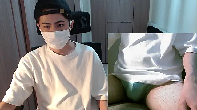 Snapshot of ryota_kkk chatting on 19, 7, 2026 ryota kkk online show from 19, 7, 2026