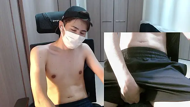 Snapshot of ryota_kkk chatting on 24, 7, 2026 ryota kkk online show from 24, 7, 2026