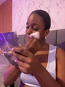 Snapshot of AkiraHomers chatting on 11, 1, 2025 AkiraHomers online show from 11, 1, 2025