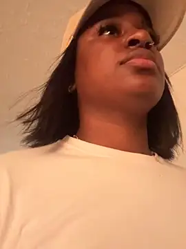 Snapshot of AkiraHomers chatting on 1, 10, 2025 AkiraHomers online show from 1, 10, 2025