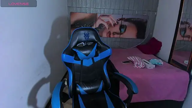 Snapshot of Catalehia_Milk chatting on 12, 9, 2025 Catalehia Milk online show from 12, 9, 2025