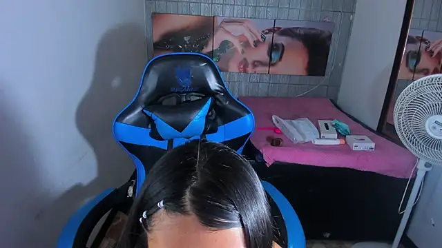 Snapshot of Catalehia_Milk chatting on 14, 9, 2025 Catalehia Milk online show from 14, 9, 2025