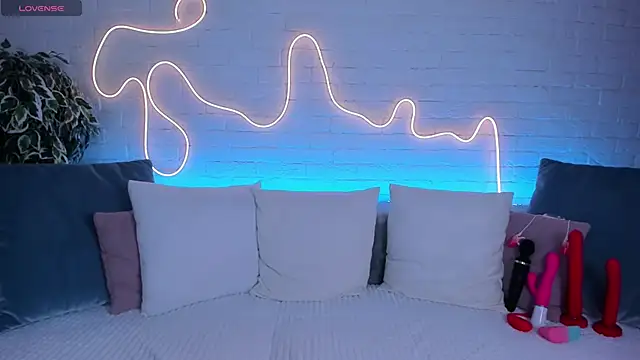 Snapshot of rossy_babe_ chatting on 12, 2, 2025 rossy babe online show from 12, 2, 2025