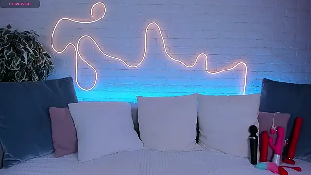 Snapshot of rossy_babe_ chatting on 24, 2, 2025 rossy babe online show from 24, 2, 2025