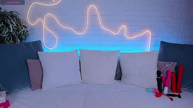 Snapshot of rossy_babe_ chatting on 25, 2, 2025 rossy babe online show from 25, 2, 2025