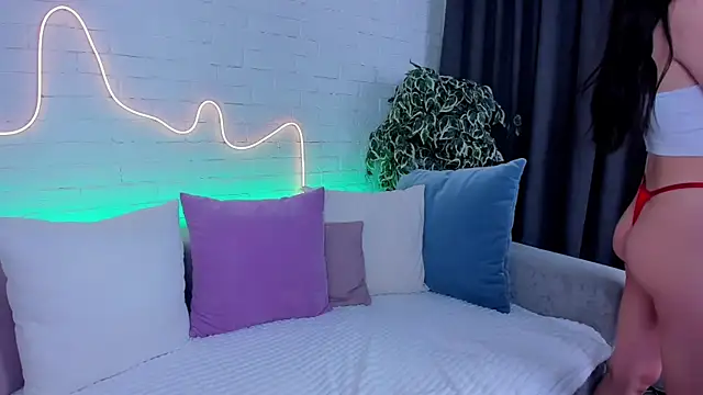 Snapshot of rossy_babe_ chatting on 14, 11, 2025 rossy babe online show from 14, 11, 2025