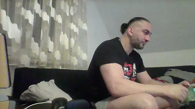 Snapshot of NewyorkDimi chatting on 10, 3, 2025 NewyorkDimi online show from 10, 3, 2025