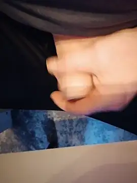 Warumnicht1980 online show from 7, 11, 2025