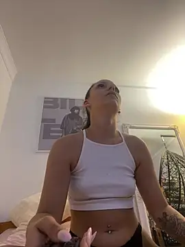 Chiara0102 online show from 31, 5, 2026